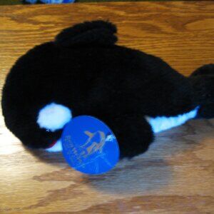 Sea World's Shamu Whale Plush Toy 10" Collectible from 1989 with tags